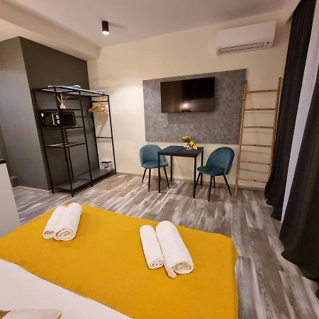 City Space Suites Yanniça Dış mekan fotoğraf