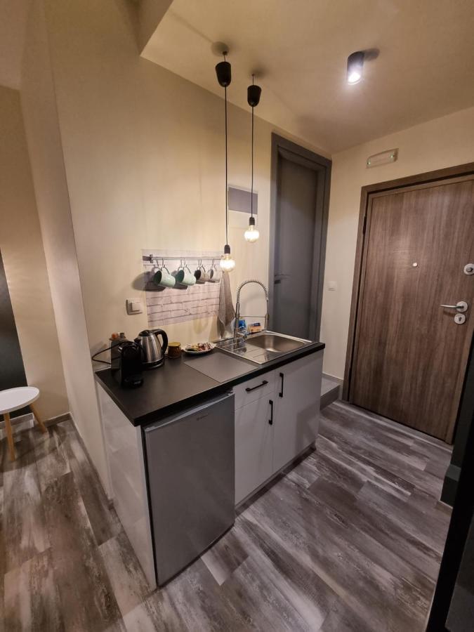 City Space Suites Yanniça Dış mekan fotoğraf